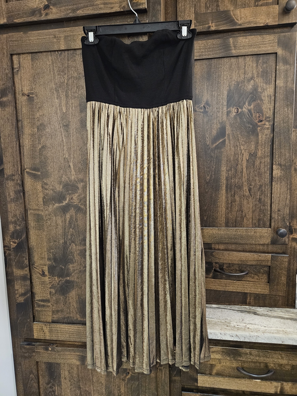 Strapless Black Top Gold Metallic Pleated Skirt